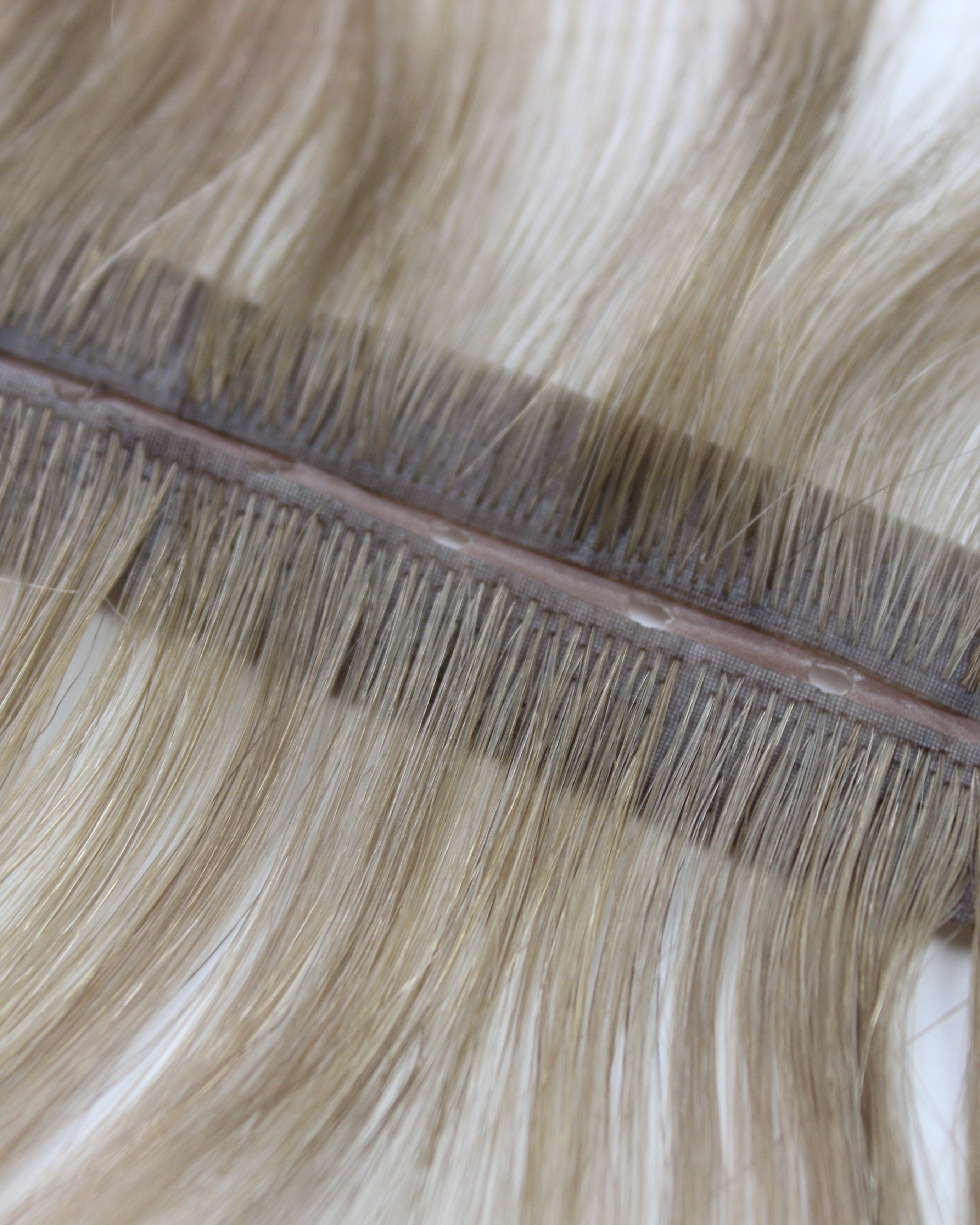 Butterfly Weft Färg: Varm Balayage blond / brun - CINNAMON SWIRL 60g 58cm