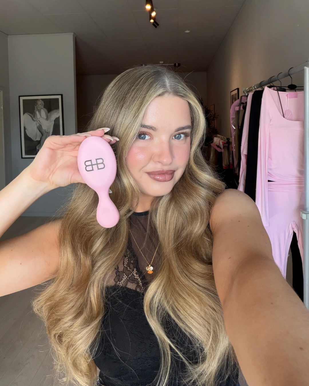 Pink Peony Mini Brush - perfekt i handväskan