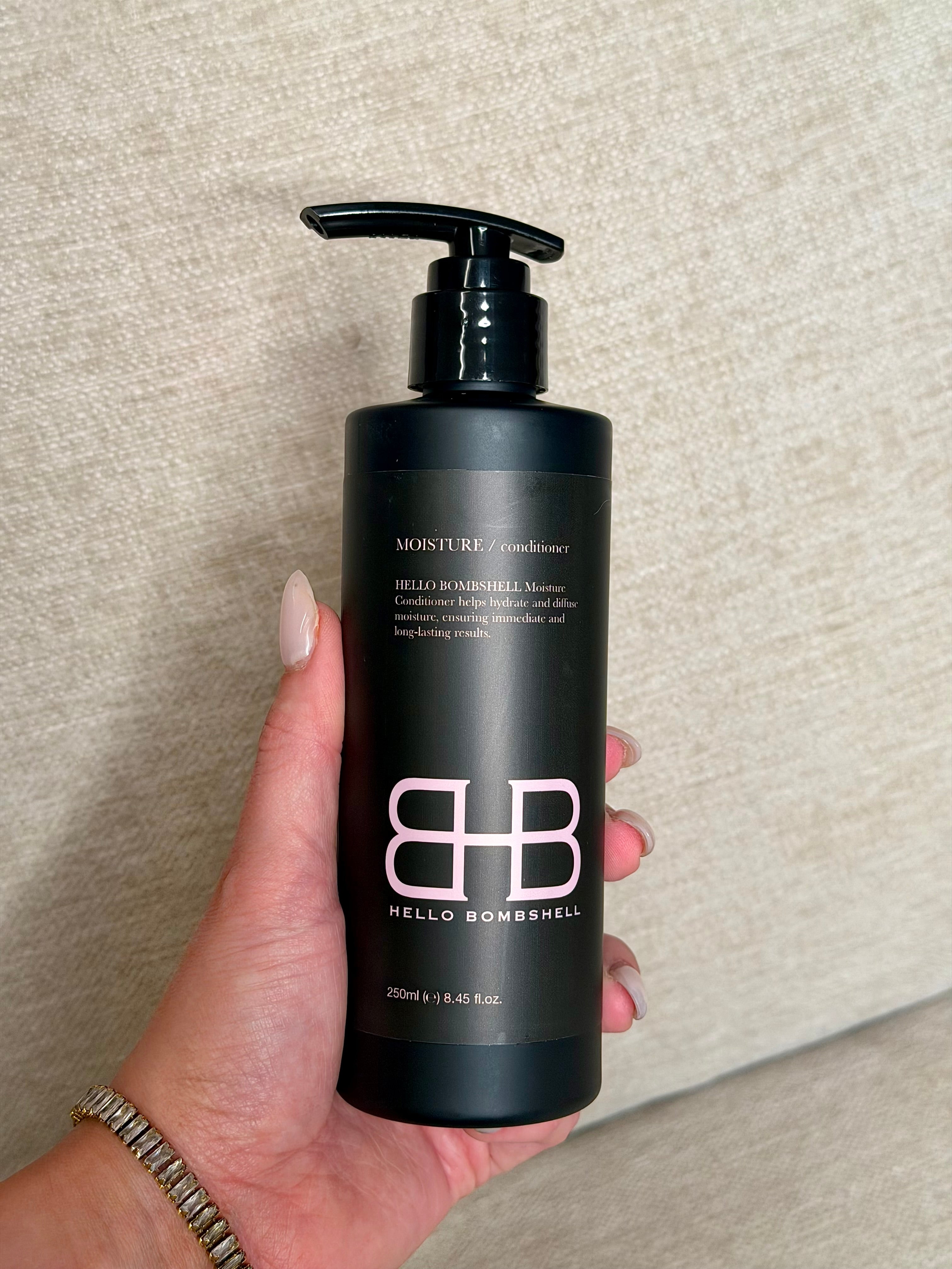 Moisture Balsam - vårdande för silkeslent hår & extensions
